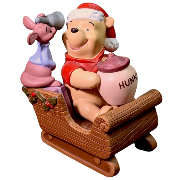 Disney Other - Pooh & and Friends Sleigh Full of Presents Christmas Holiday Figurine 1999